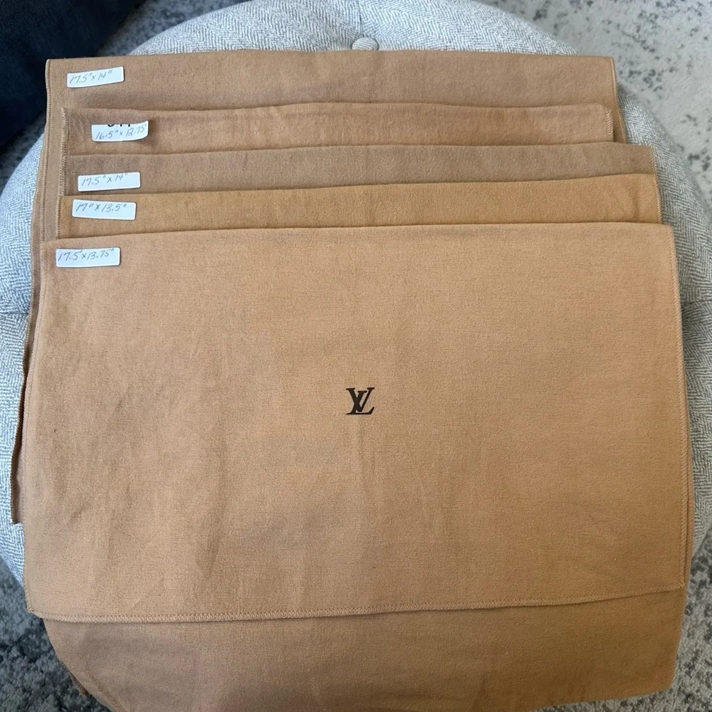 Reseller Bundle Authentic Louis Vuitton Flap Style Dust Bags – Lot of 10  Medium - Picture 2 of 12